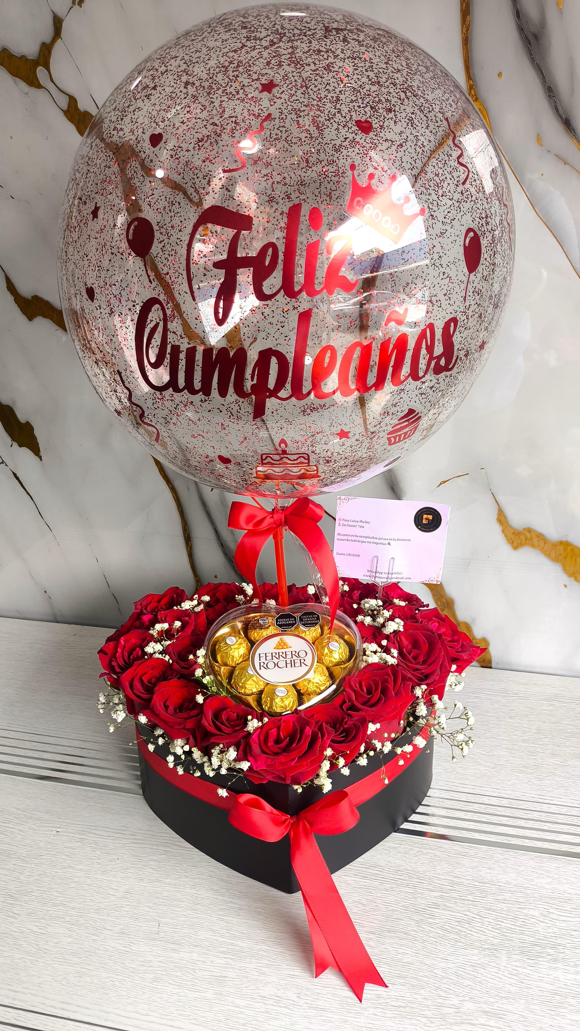 Caja corazón con Ferrero y globo burbuja